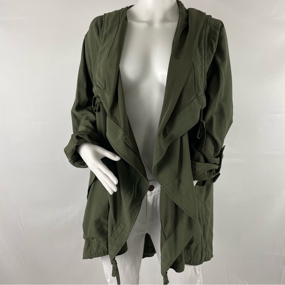 Express Jackets & Blazers - Express Womens Lightweight Green Utility Jacket High Lo Hem Roll Tab Sleeve Sz M